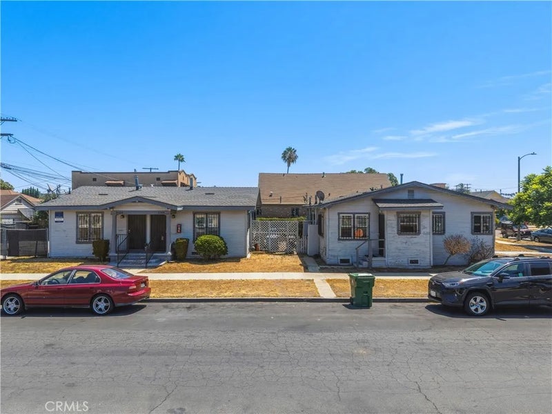 1457 W 52nd