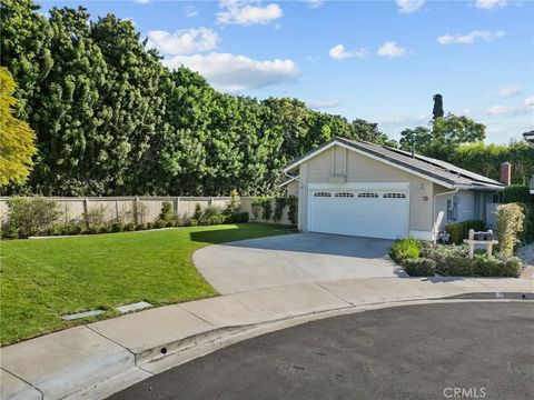 Photo of 18 Brookdale, Irvine, CA 92604 (MLS # SR26040524)