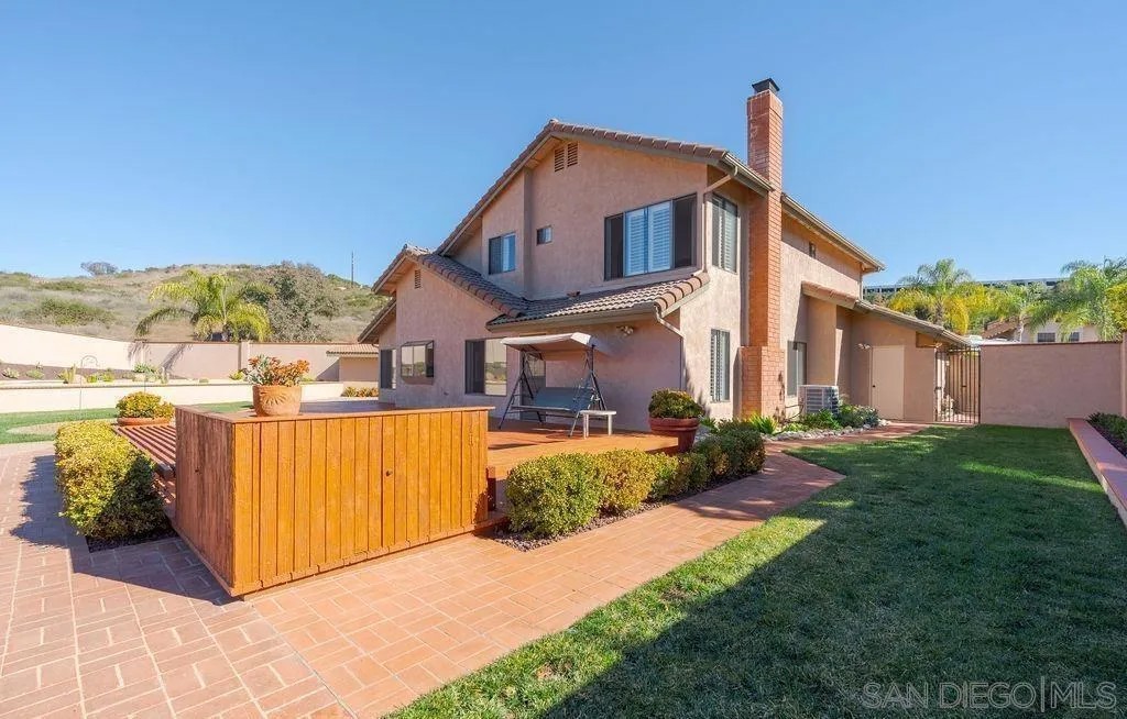 672 Chateau Place