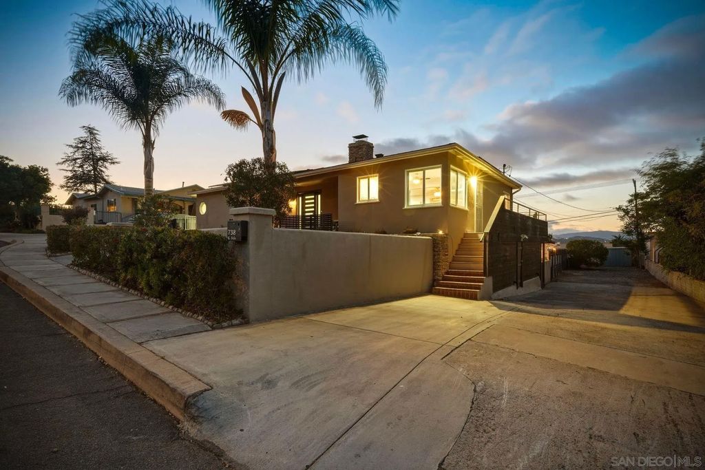 Photo of 738 E 5Th Ave, Escondido, CA 92025 (MLS # 260008799)