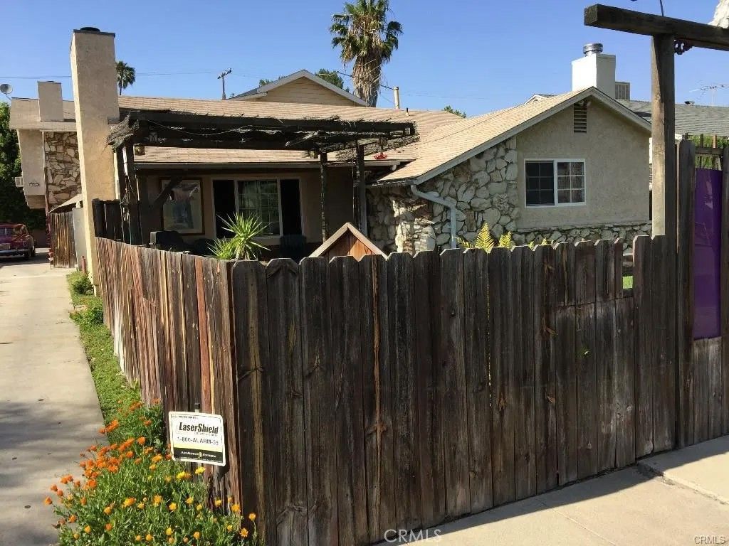 Photo of 14429 Califa St, Sherman Oaks, CA 91401 (MLS # WS26053041)