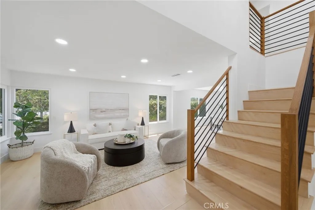 137 S Thistle Road