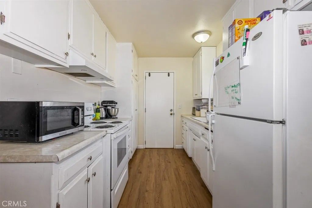 Photo of 516 Onyx AVE, Hemet, CA 92543 (MLS # IG26037016)