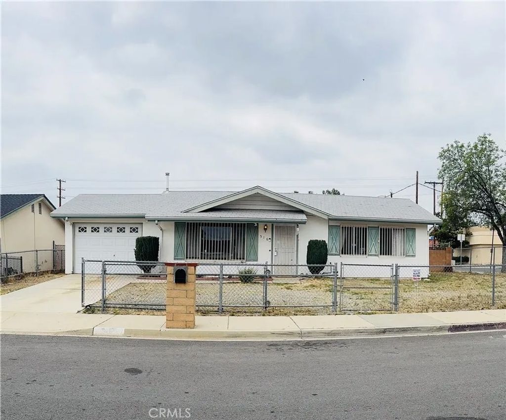 Photo of 516 Onyx AVE, Hemet, CA 92543 (MLS # IG26037016)