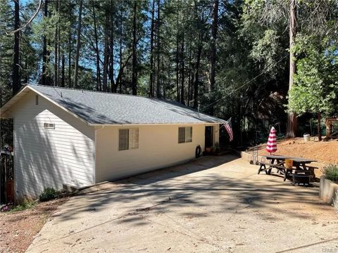 Photo of 14508 Colter Way, Magalia, CA 95954 (MLS # PA25246517) Photo of 14508 Colter Way, Magalia, CA 95954 (MLS # PA25246517)
