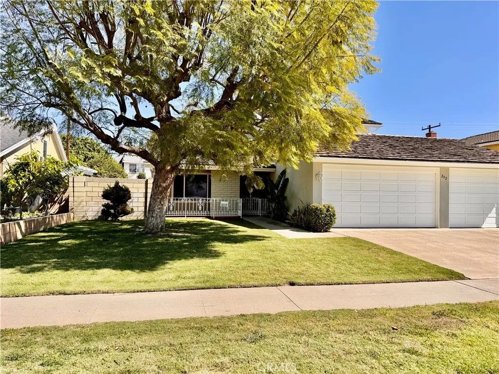 Photo of 202 S Barbara Way, Anaheim, CA 92806 (MLS # PW26040630)