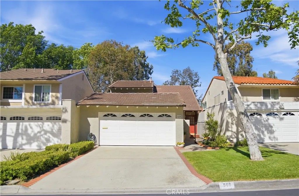 Photo of 508 Ventaja, Newport Beach, CA 92660 (MLS # NP26053892)