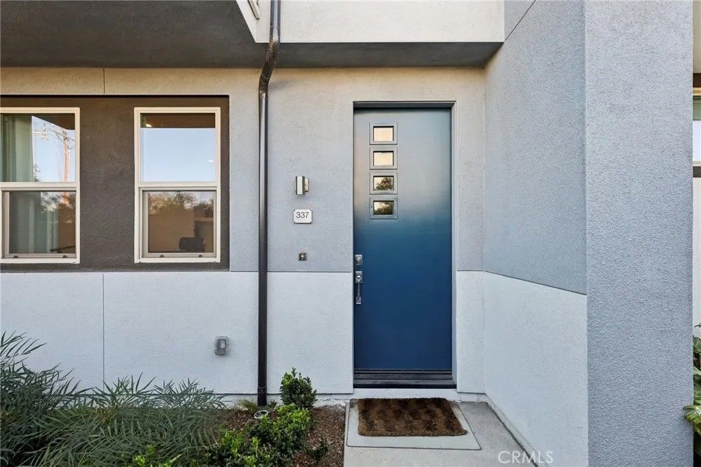 Photo of 337 Placemark, Irvine, CA 92614 (MLS # OC26048056)