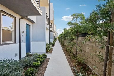 Photo of 337 Placemark, Irvine, CA 92614 (MLS # OC26048056)