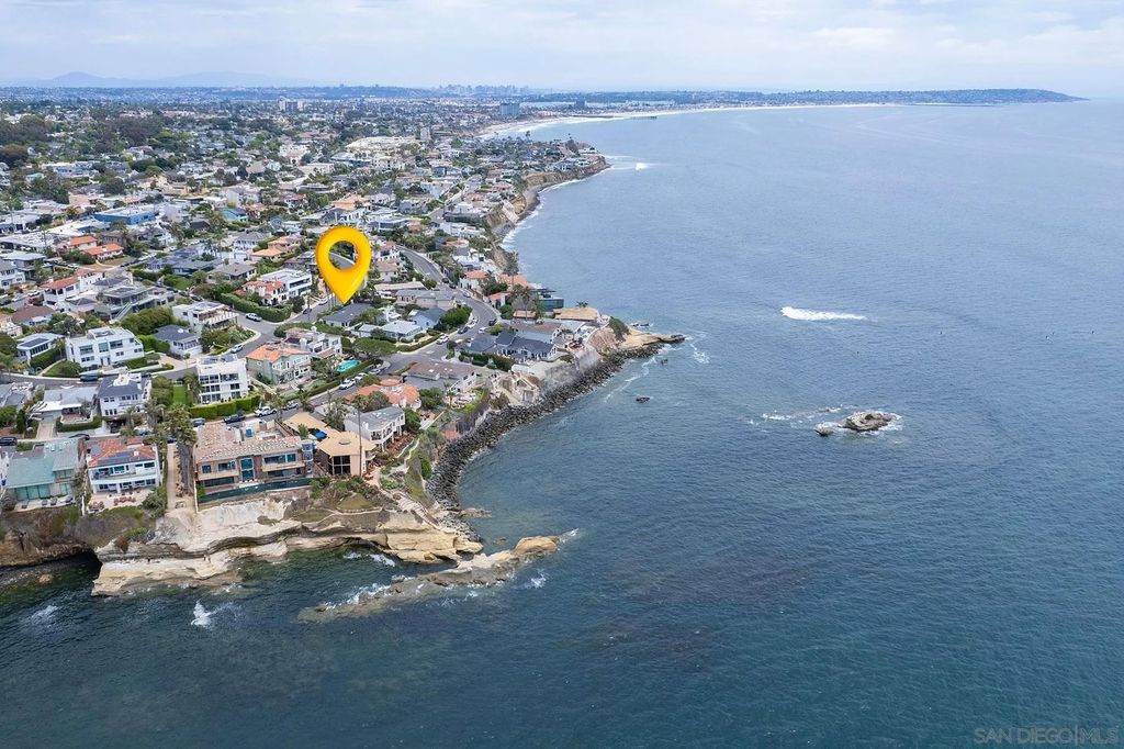 Photo of 5664 Abalone Pl, La Jolla, CA 92037 (MLS # 250033993)