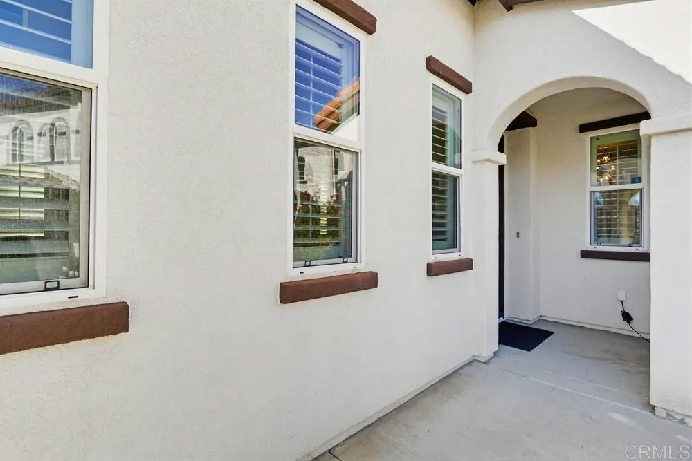 1539 Clifftop Avenue