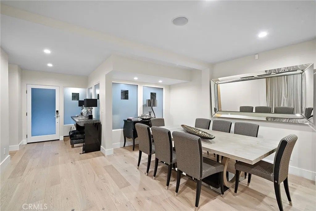 Photo of 9621 Cedarbrook Dr, Beverly Hills, CA 90210 (MLS # PW26074456)