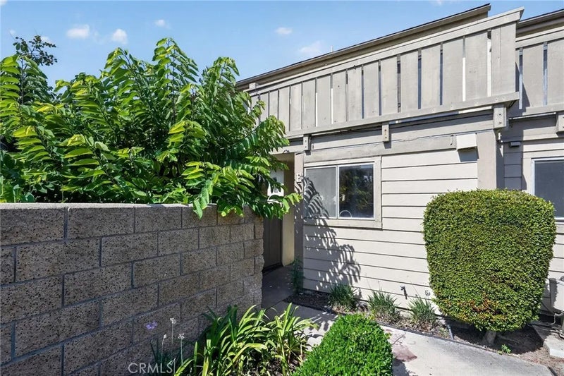 5130 W 1st E