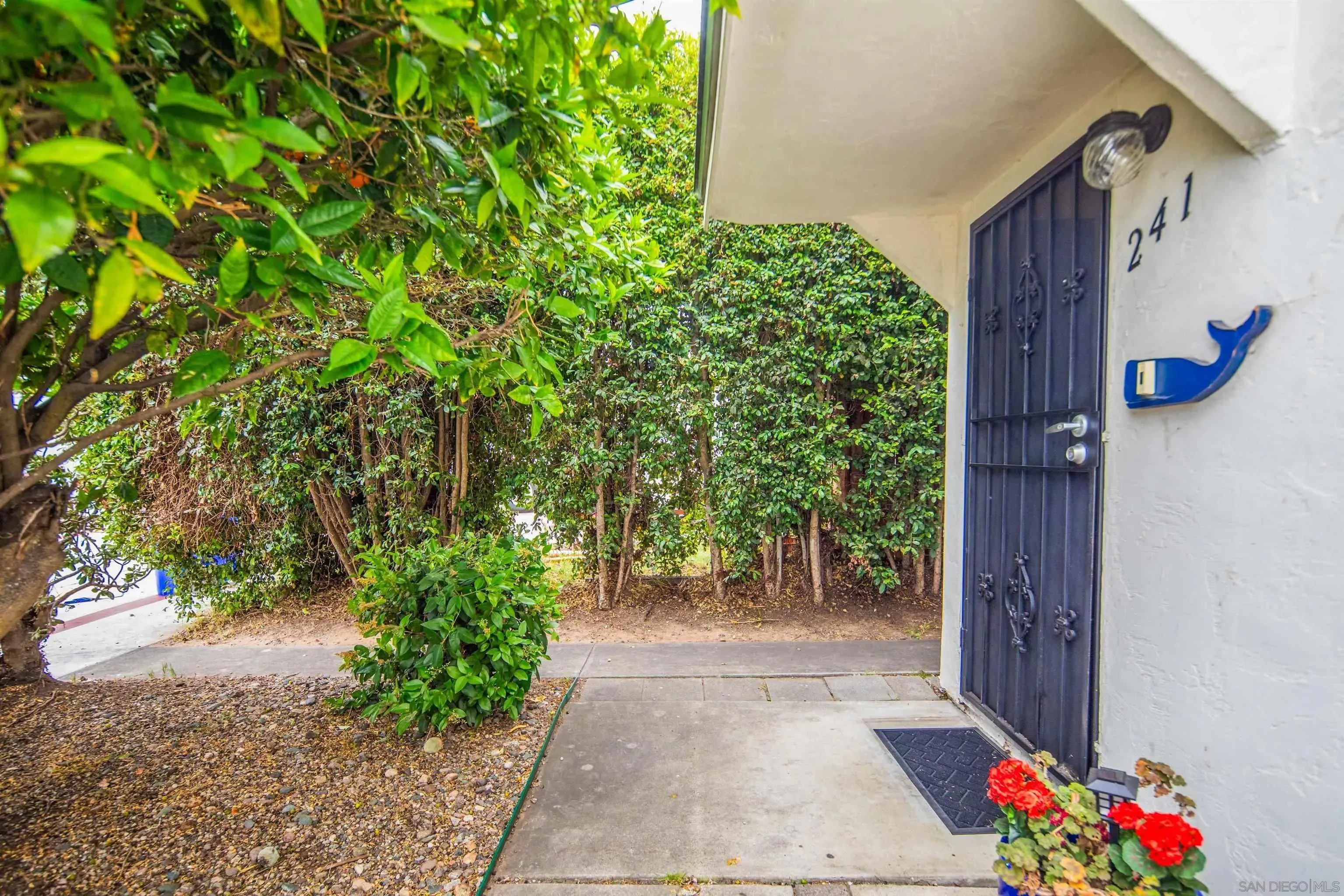 Coronado, California 92118, United States, 6 Bedrooms Bedrooms, ,4 BathroomsBathrooms,Residential,Active,148523