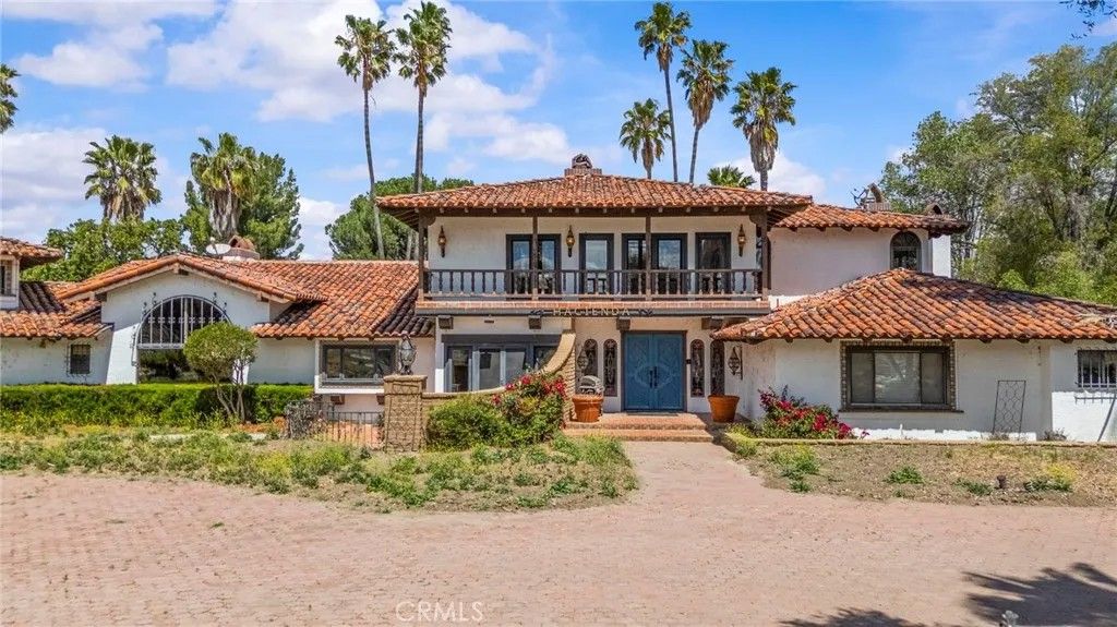 Photo of 35438 De Portola Road, Temecula, CA 92592 (MLS # OC26076975)