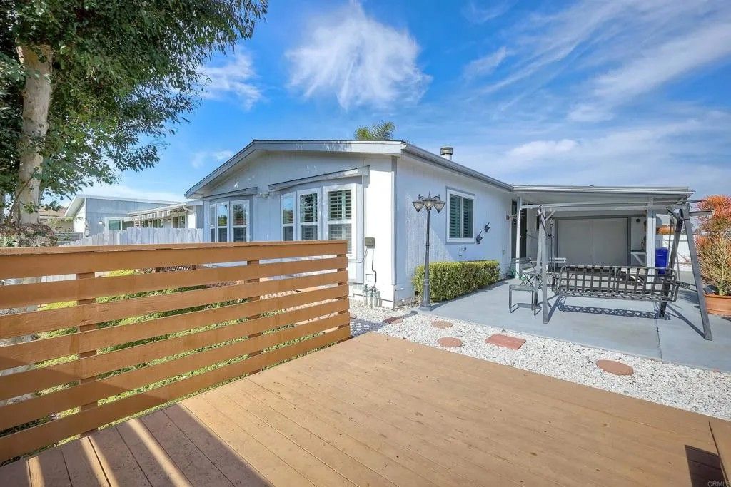 Photo of 1146 Via Santa Paulo, Vista, CA 92081 (MLS # NDP2511118)