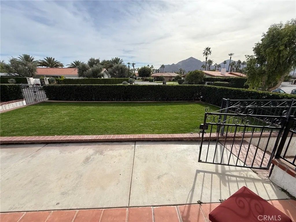 Photo of 49895 Avenida Montero, La Quinta, CA 92253 (MLS # OC26016124)
