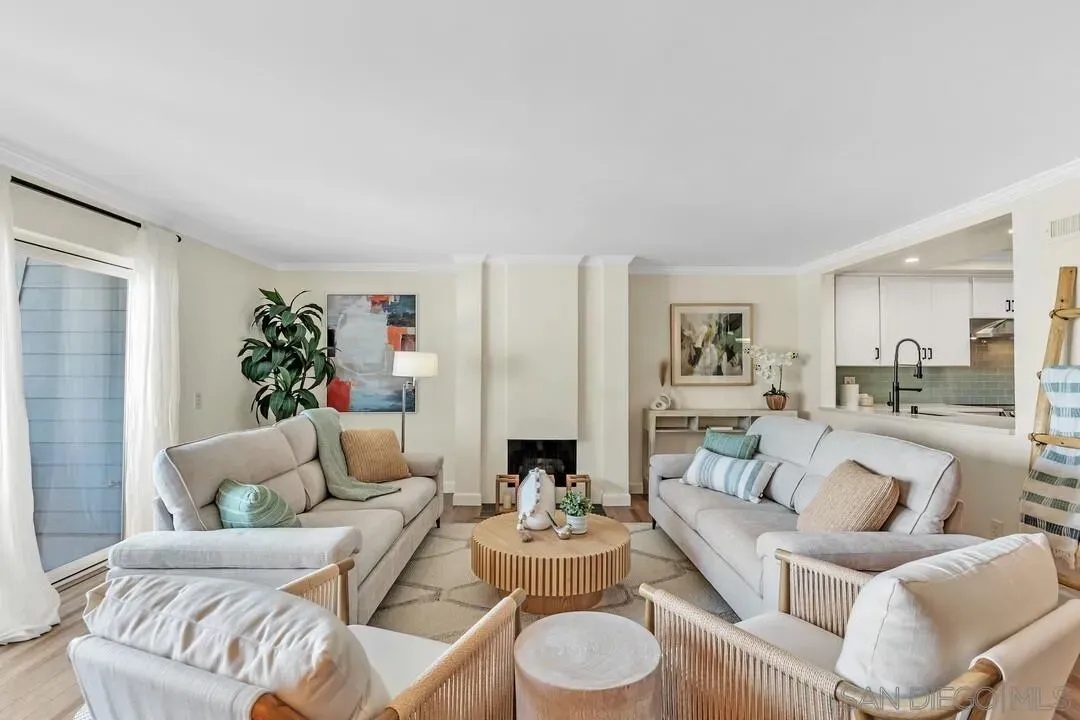 Coronado, California 92118, United States, 2 Bedrooms Bedrooms, ,3 BathroomsBathrooms,Residential,Active,163462