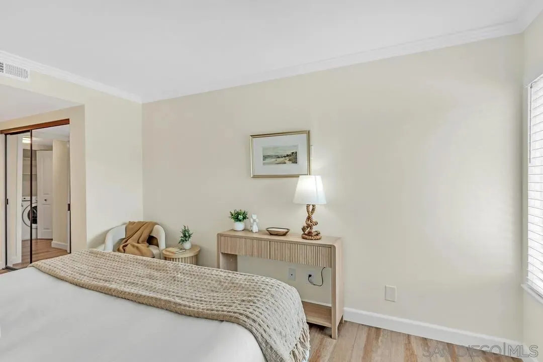 Coronado, California 92118, United States, 2 Bedrooms Bedrooms, ,3 BathroomsBathrooms,Residential,Active,163462