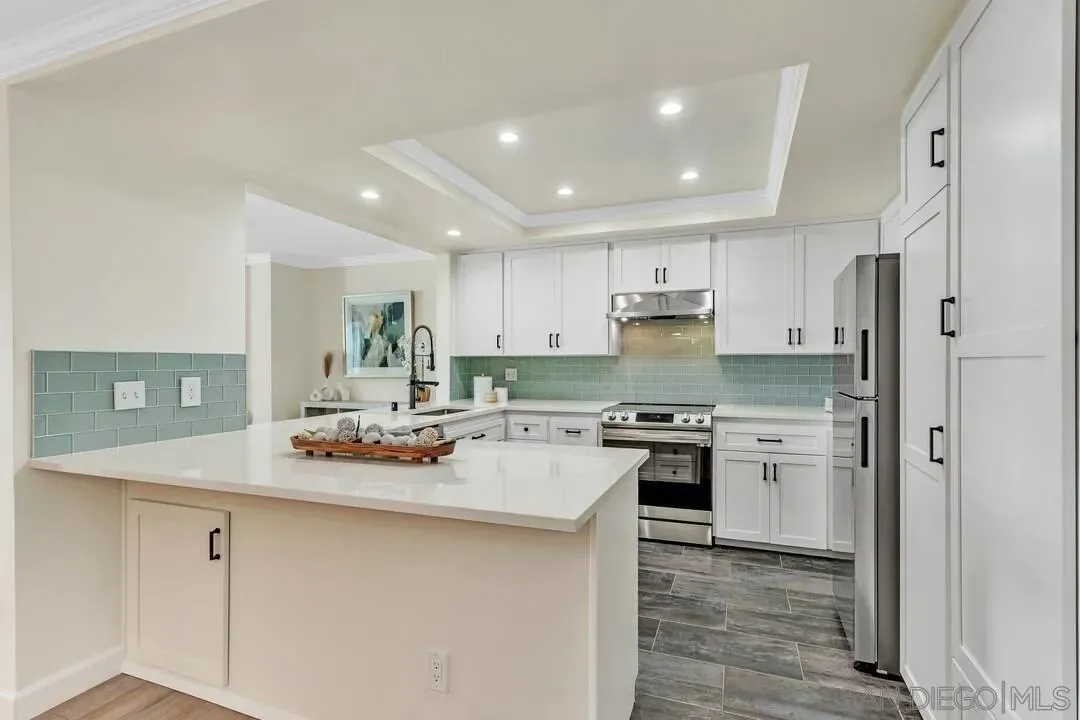 Coronado, California 92118, United States, 2 Bedrooms Bedrooms, ,3 BathroomsBathrooms,Residential,Active,163462