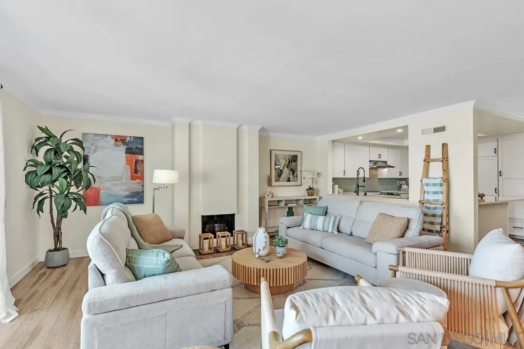 Coronado, California 92118, United States, 2 Bedrooms Bedrooms, ,3 BathroomsBathrooms,Residential,Active,163462