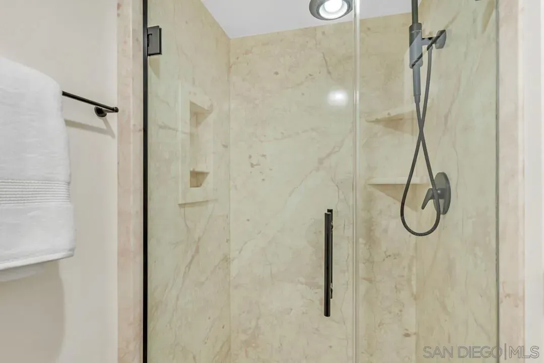 Coronado, California 92118, United States, 2 Bedrooms Bedrooms, ,3 BathroomsBathrooms,Residential,Active,163462