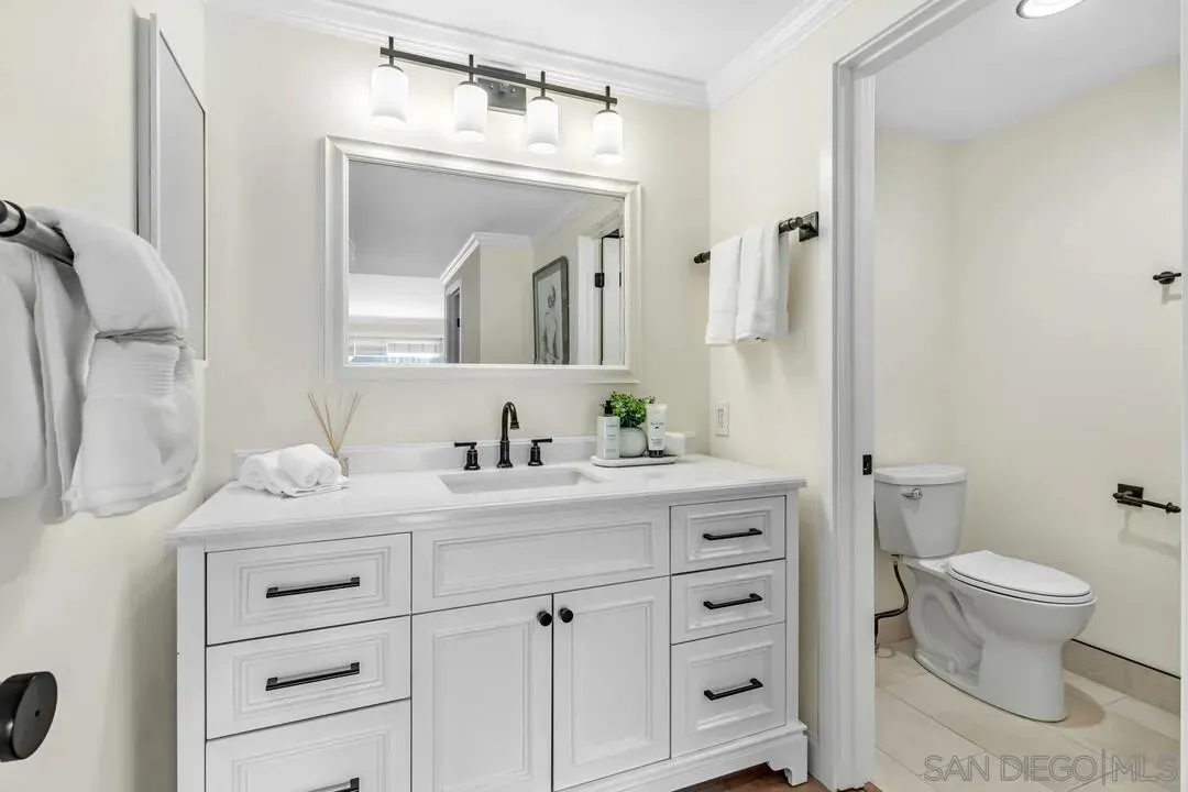 Coronado, California 92118, United States, 2 Bedrooms Bedrooms, ,3 BathroomsBathrooms,Residential,Active,163462