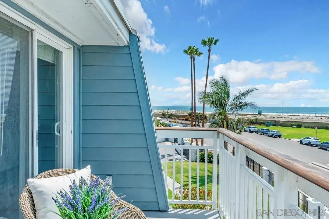 Coronado, California 92118, United States, 2 Bedrooms Bedrooms, ,3 BathroomsBathrooms,Residential,Active,163462