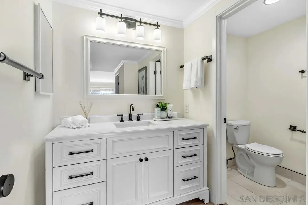 Coronado, California 92118, United States, 2 Bedrooms Bedrooms, ,3 BathroomsBathrooms,Residential,Active,163462