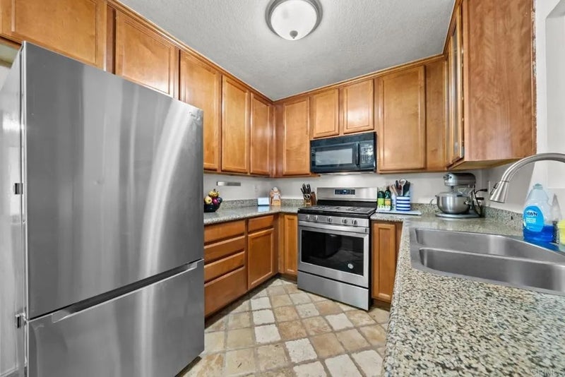 513 Calle Montecito 64