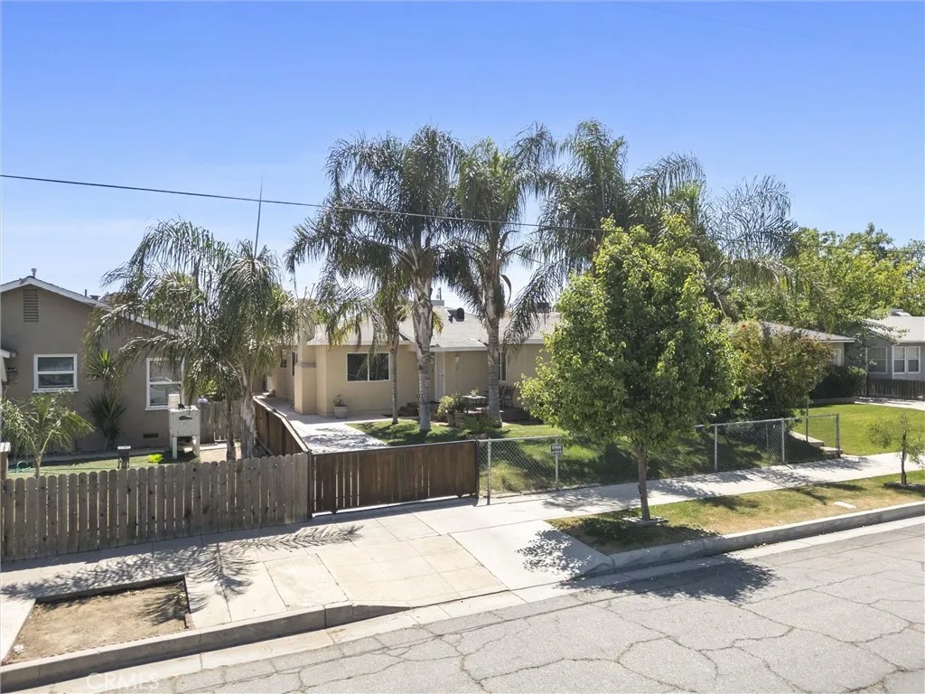 2417 Chester Lane