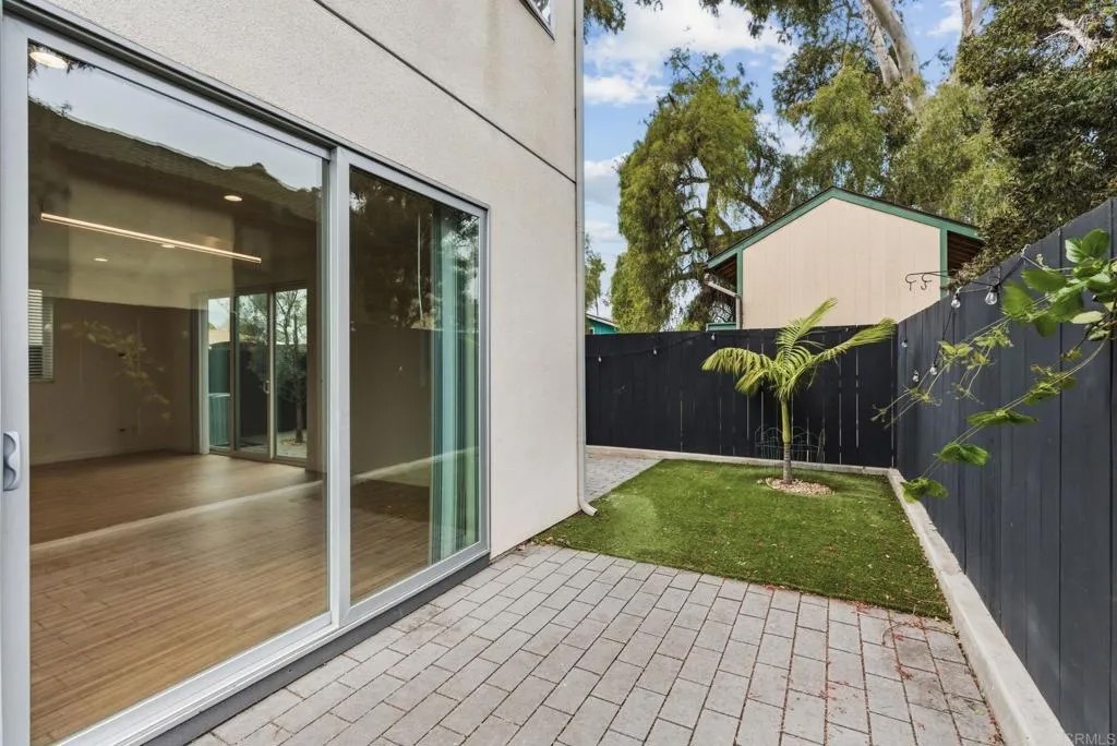 1166 Holly Avenue 10