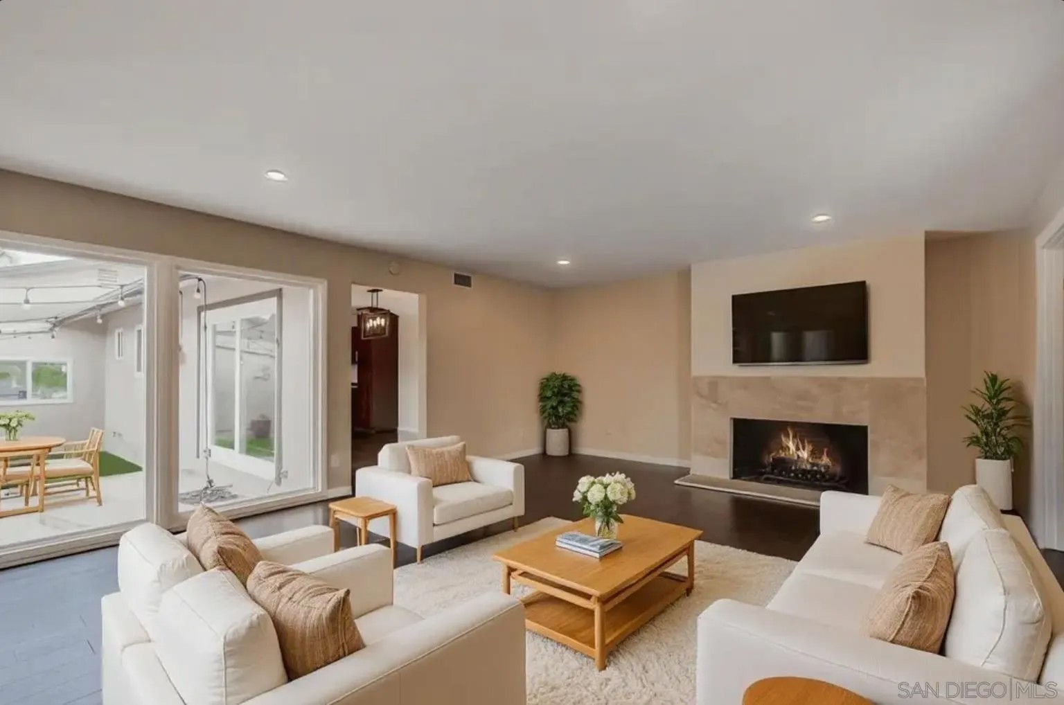 5256 Prosperity Ln