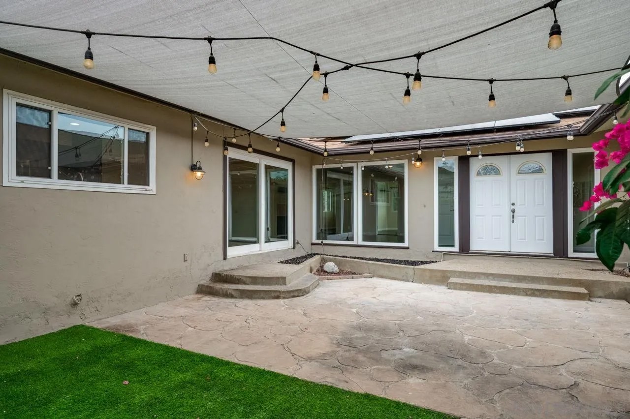 5256 Prosperity Ln