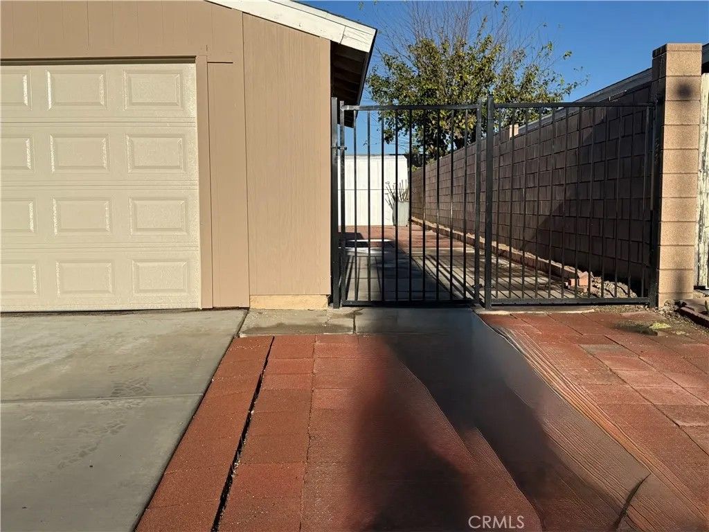 Photo of 3445 Sparrow Cir, Riverside, CA 92503 (MLS # IV26024621)