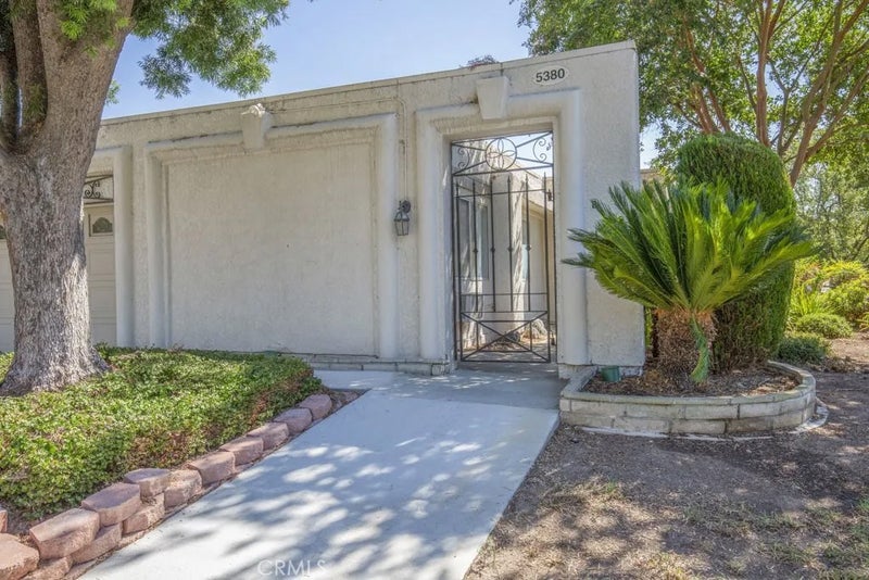 5380 Avenida Sosiega B