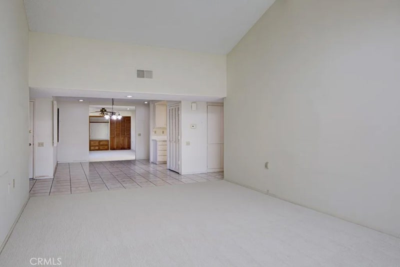 5380 Avenida Sosiega B