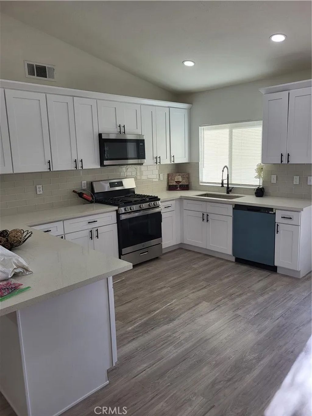 Photo of 767 clearwater Dr, Perris, CA 92571 (MLS # SW26005527)