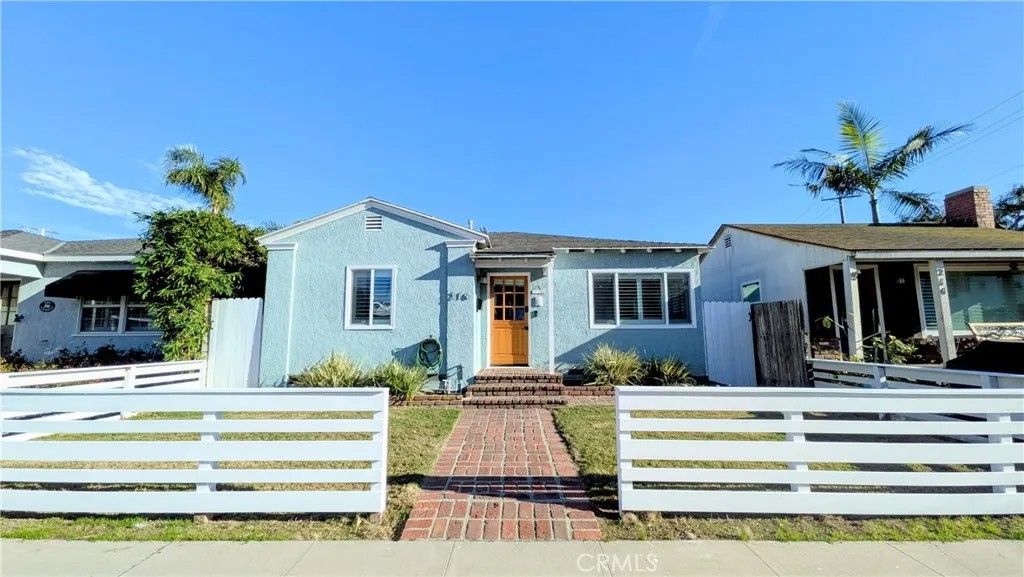 Photo of 216 15th Street, Seal Beach, CA 90740 (MLS # RS26013885)