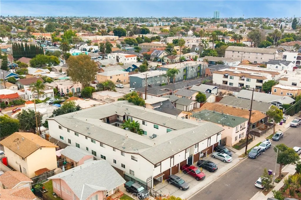 1050 Gaviota