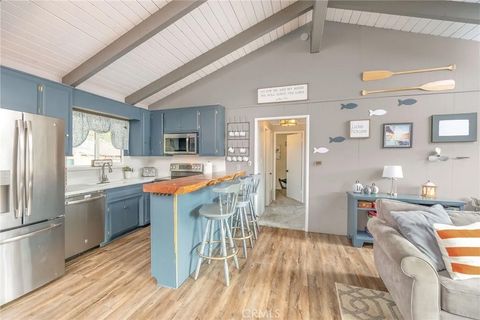 Tiny photo for 39054 Bayview Lane, Big Bear Lake, CA 92315 (MLS # IG25271352)