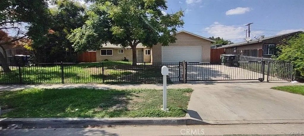 Photo of 6281 Antioch Ave, Riverside, CA 92504 (MLS # IG25267856)
