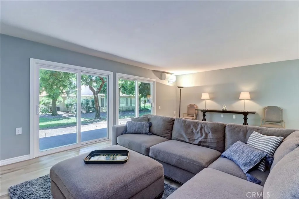 5507 Paseo Del Lago W B