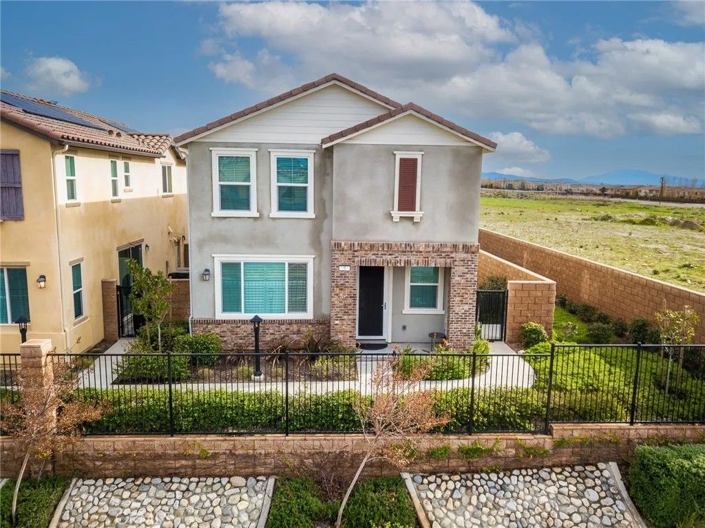 Photo of 16125 Gelato Court #3, Fontana, CA 92336 (MLS # IV26003718)