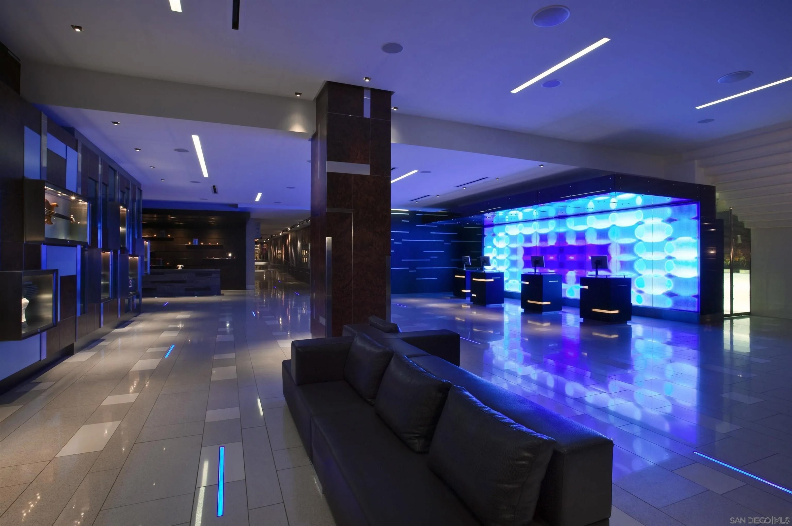 207 5TH Ave 1250