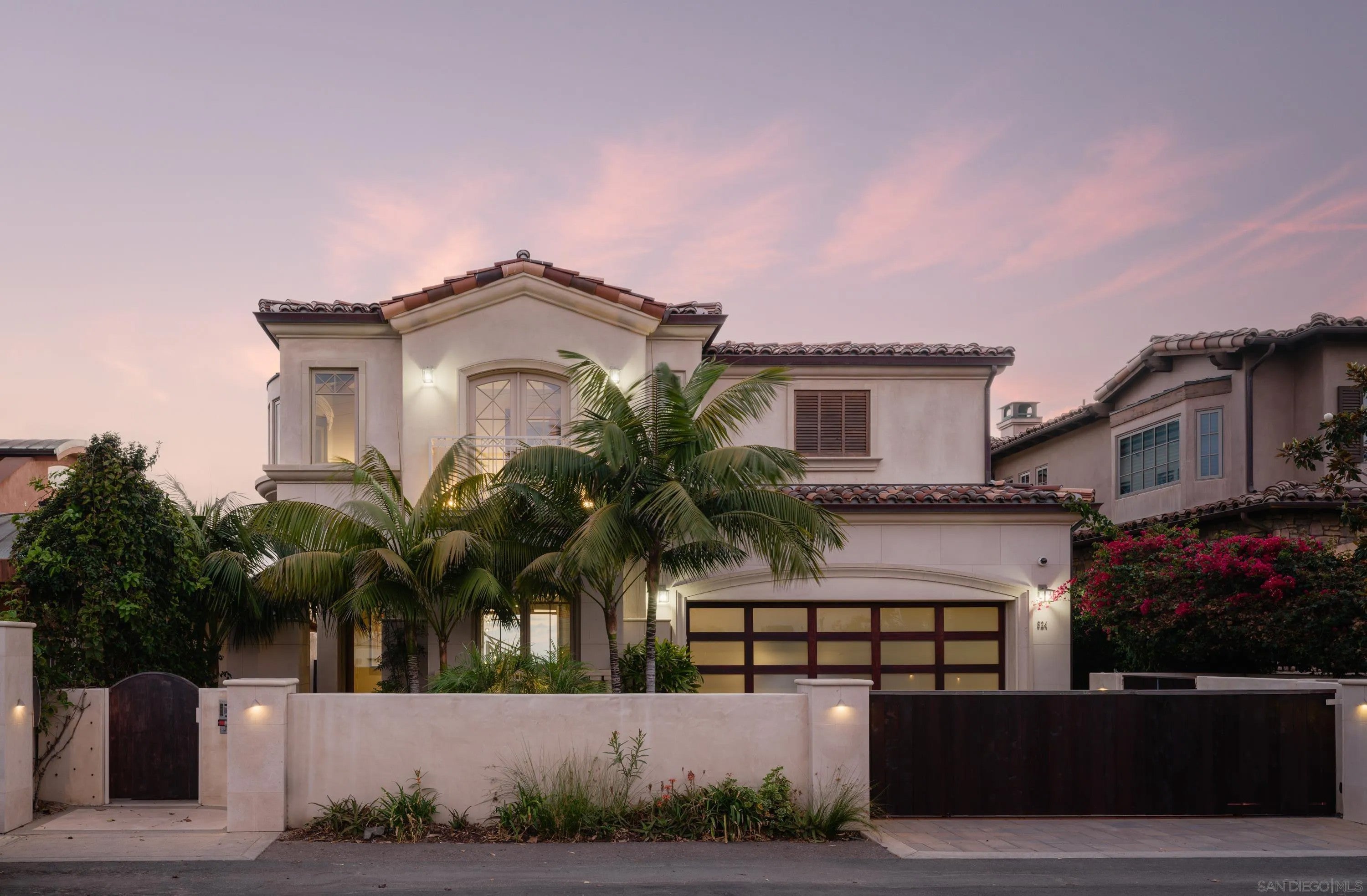 824 Neptune Ave