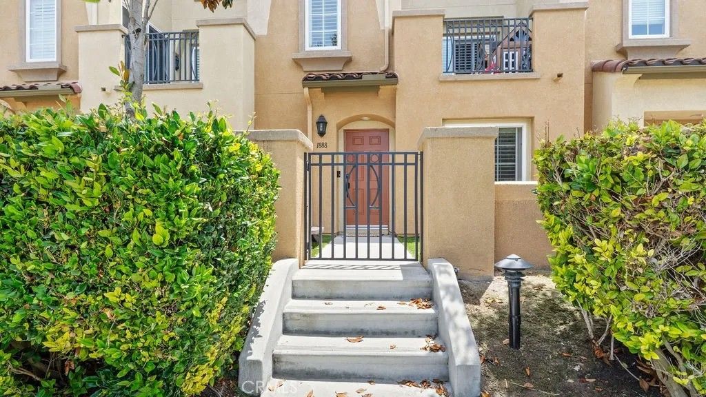 Photo of 1888 Caminito Treviana, Chula Vista, CA 91913 (MLS # OC25265706)