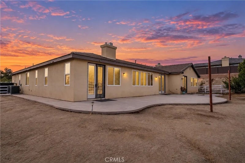 17920 Log Hill