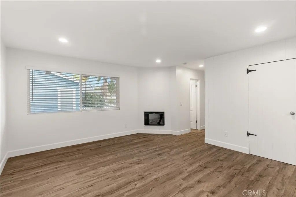 Photo of 619 N Lucia Avenue #1, Redondo Beach, CA 90277 (MLS # OC26006991)