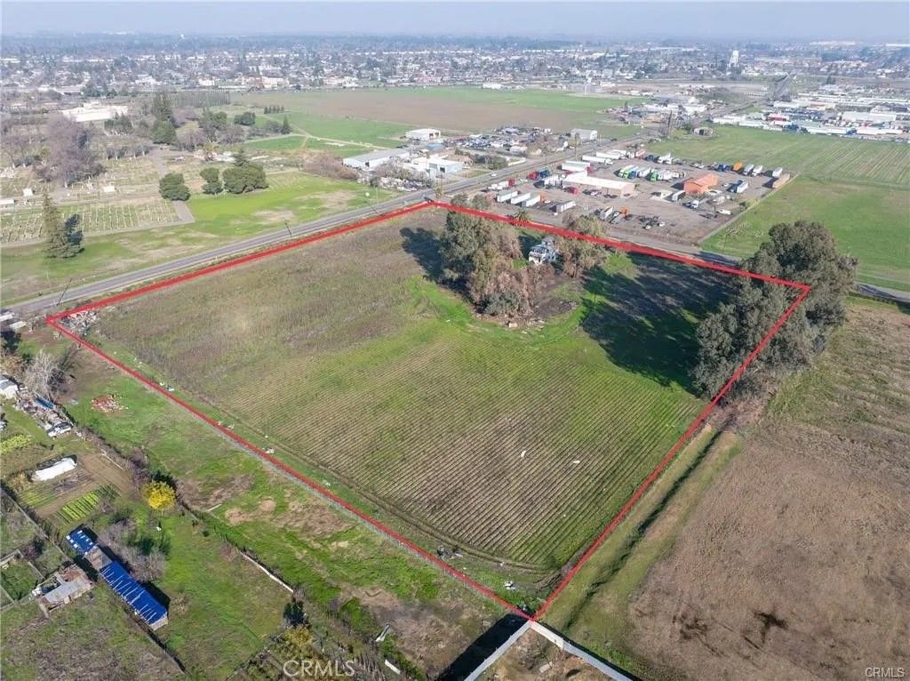 Photo of 71 Tyler Rd, Merced, CA 95341 (MLS # MC26008284)
